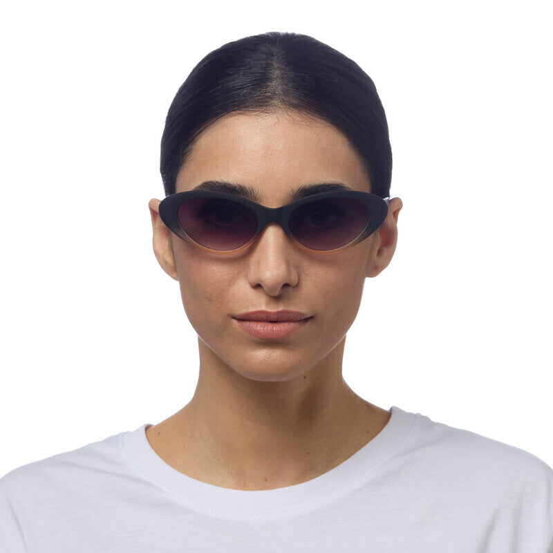 Occhiali da sole Cat Eye modello Lina neri e rosa - Più Forty