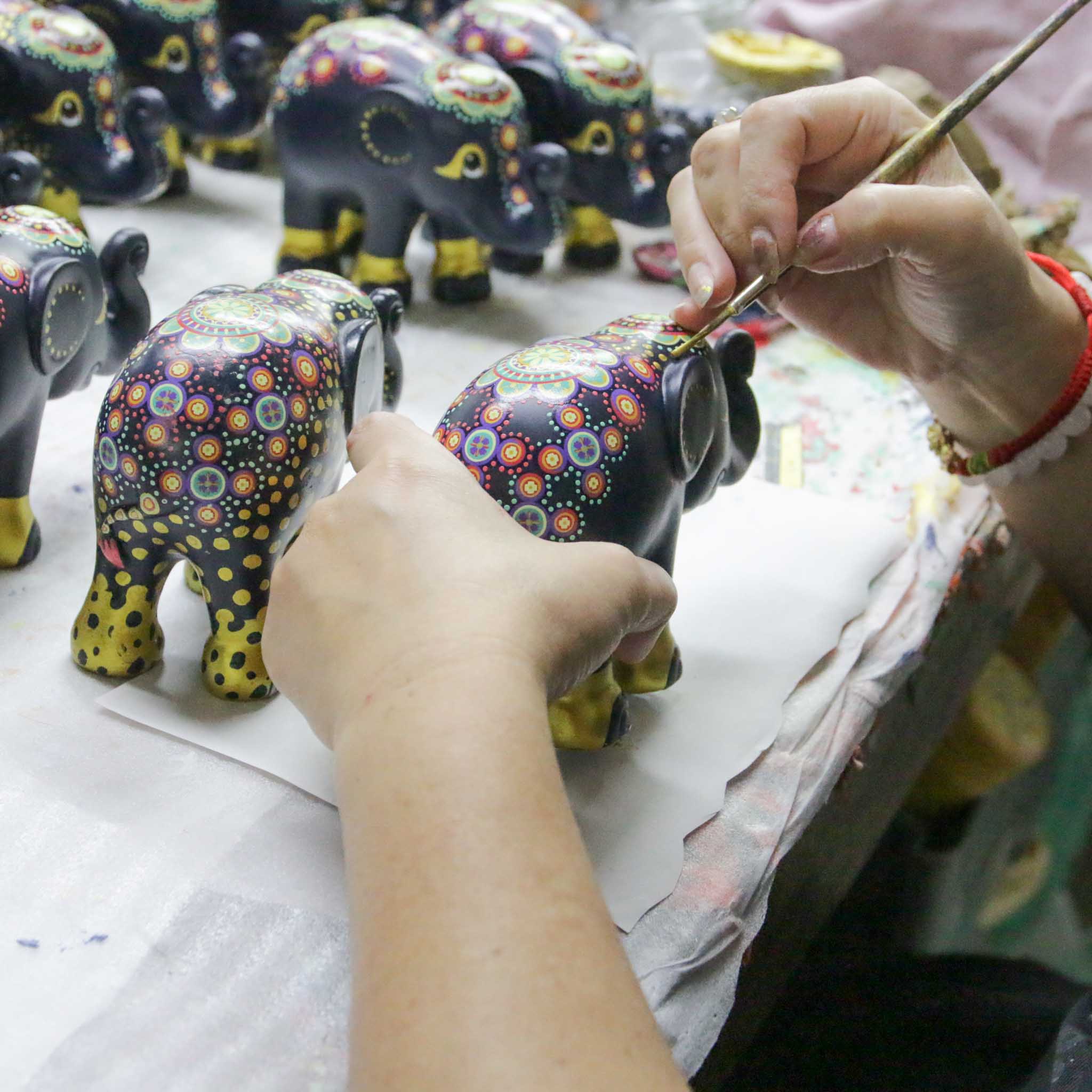 Happy Bindi 15 cm Elephant Parade - Onlylux