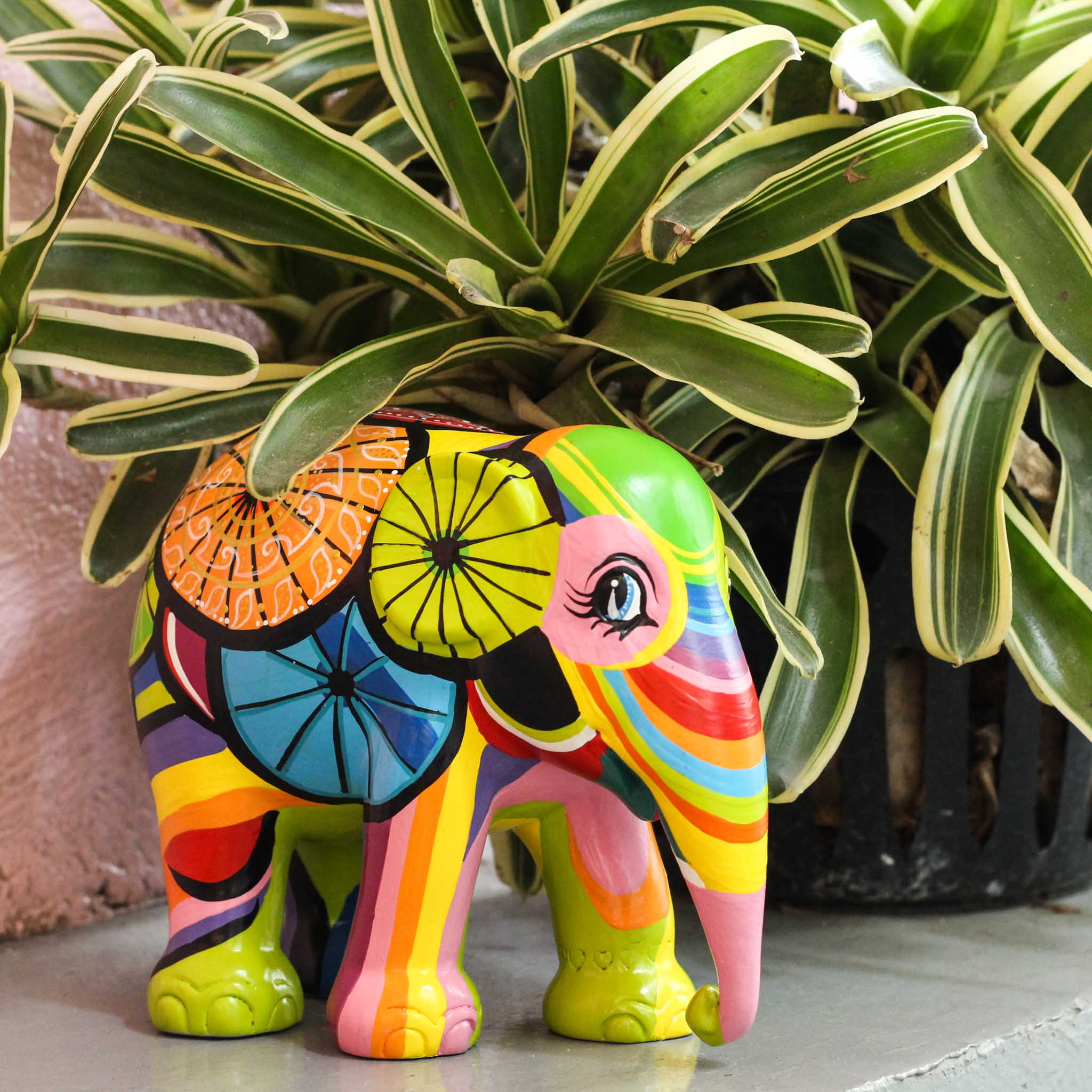 Colours of Chiang Mai 20 cm Elephant Parade - Onlylux
