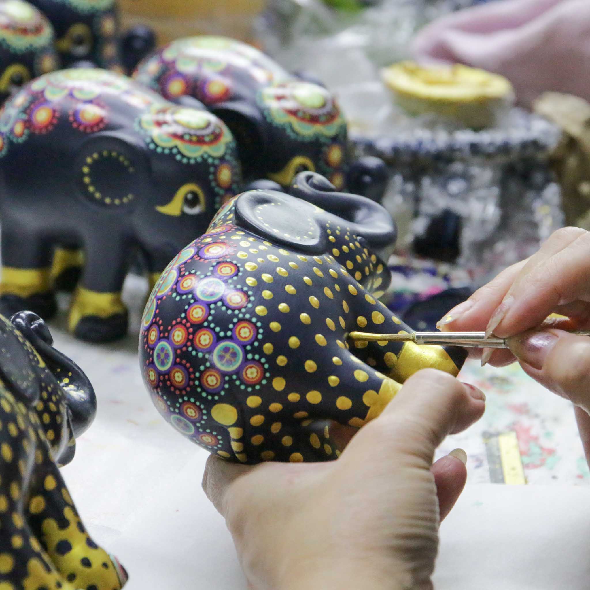 Happy Bindi 15 cm Elephant Parade - Onlylux
