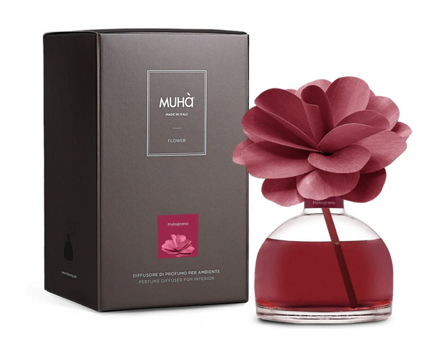 MUHA' | Profumatore per ambienti Camelia Diffuser, Fragranza Melograno, Diffusore Ambiente con Fiore in Legno di Betulla in vari formati