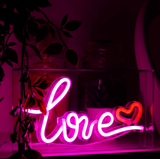 Insegna Neon con scritta decorativa Love Wd Lifestyle